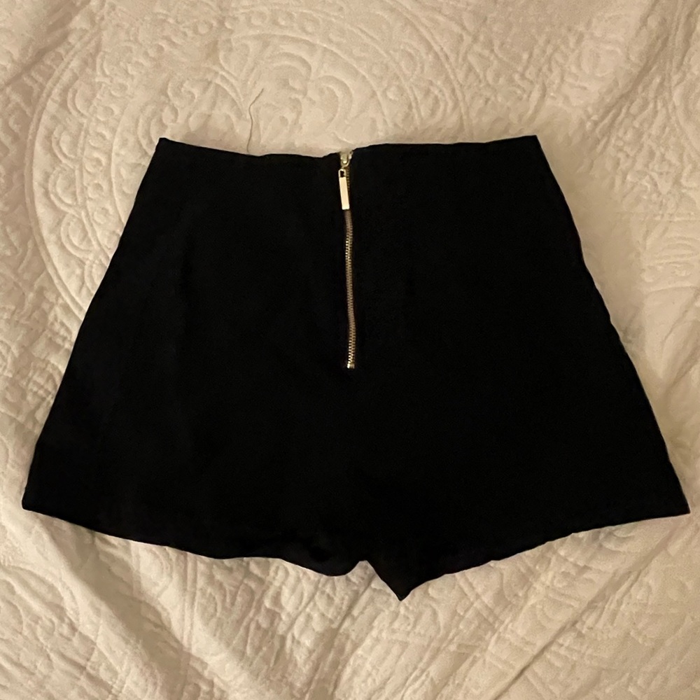 BOZZOLO BLACK SHORTS